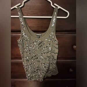 Express tank top with sequence size xs color Hunter green
